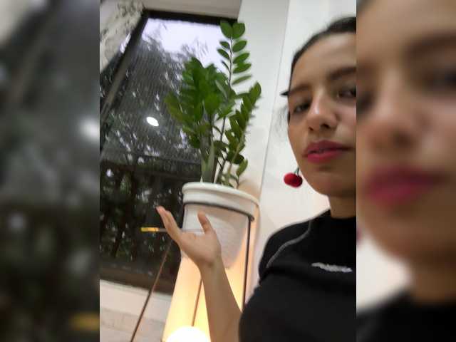 AmyScott live cam on BongaCams