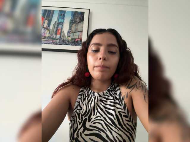 AmyScott live cam on BongaCams
