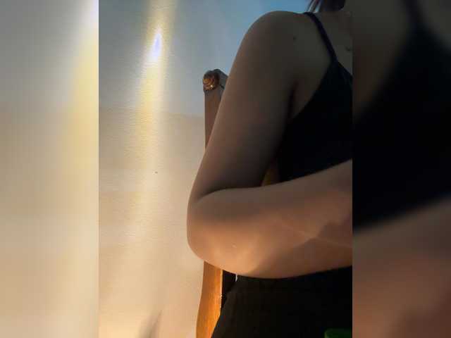 AmyScott live cam on BongaCams