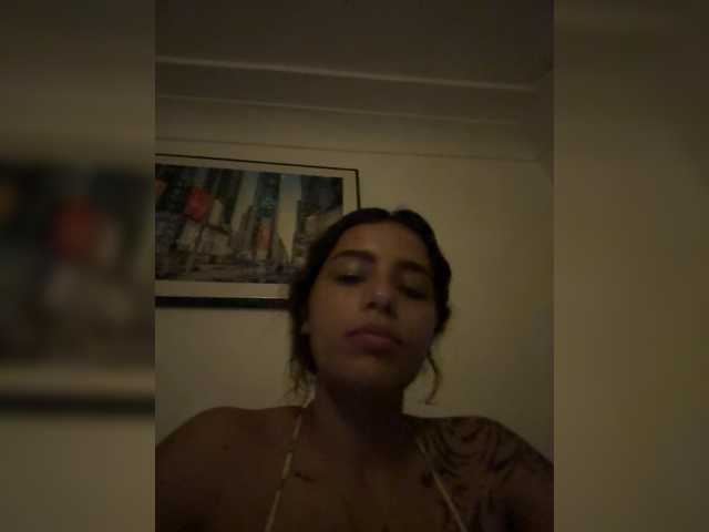 AmyScott live cam on BongaCams