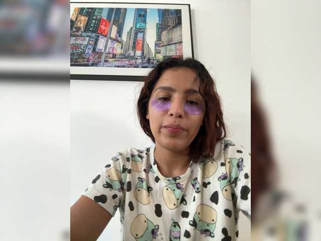 AmyScott live cam on BongaCams