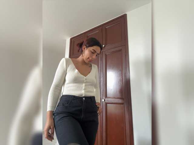 AmyScott live cam on BongaCams