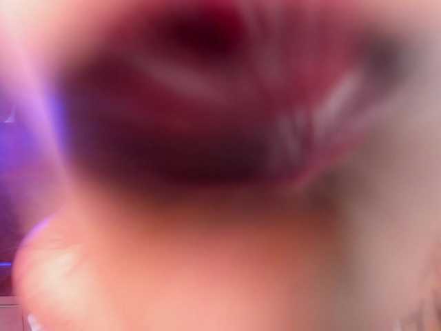 AmyScott live cam on BongaCams