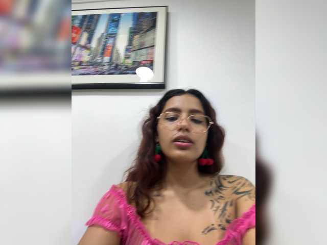 AmyScott live cam on BongaCams
