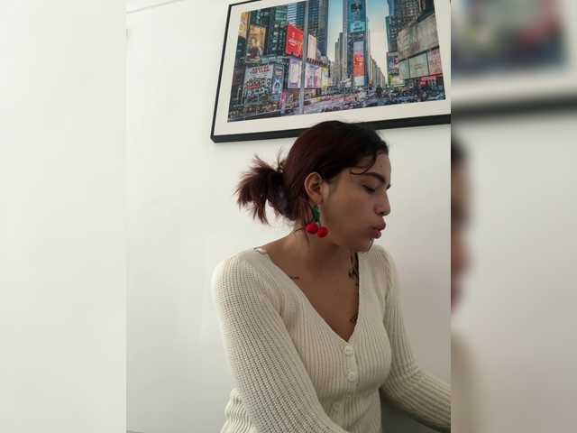 AmyScott live cam on BongaCams