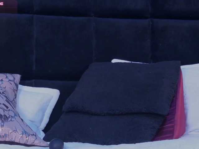 AmyScott live cam on BongaCams