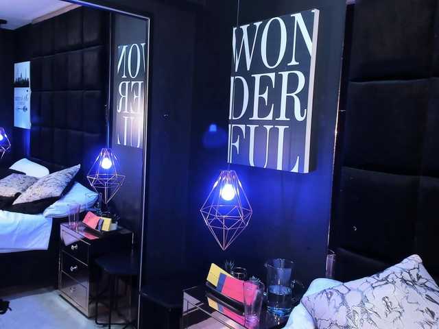 AmyScott live cam on BongaCams