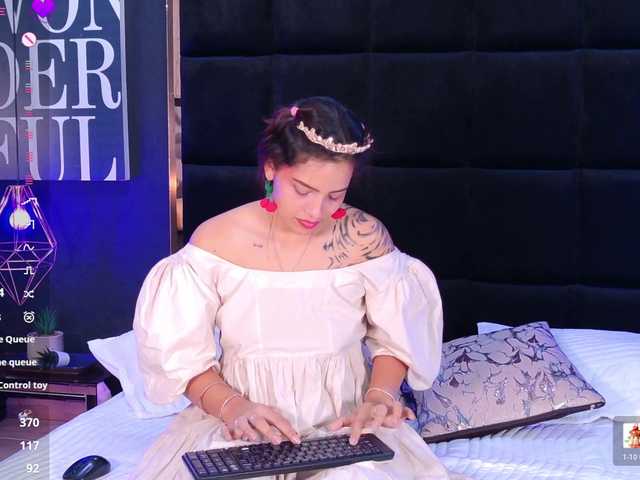AmyScott live cam on BongaCams