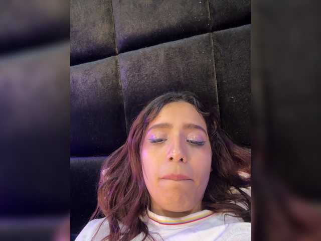 AmyScott live cam on BongaCams