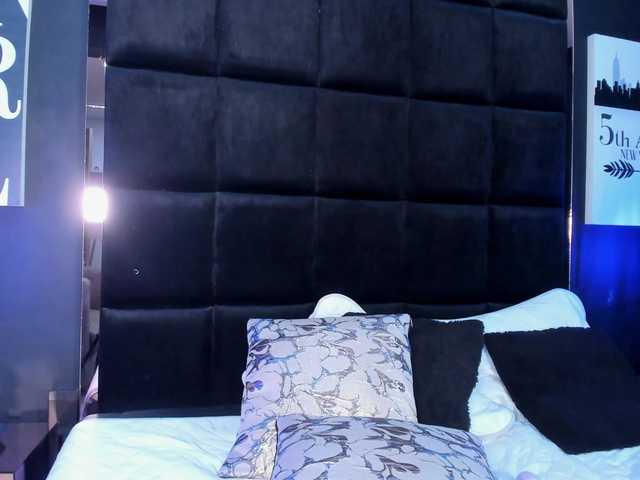 AmyScott live cam on BongaCams