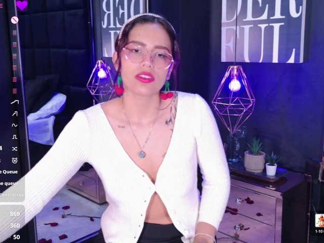 AmyScott live cam on BongaCams