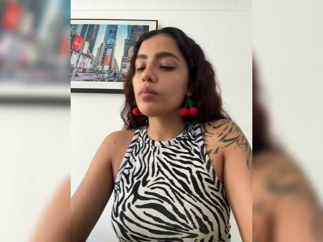 AmyScott live cam on BongaCams