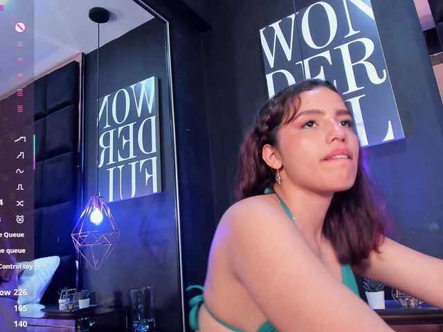 AmyScott live cam on BongaCams