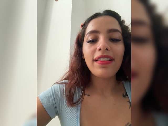 AmyScott live cam on BongaCams