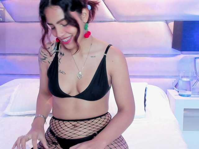 AmyScott live cam on BongaCams