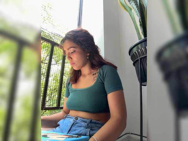 AmyScott live cam on BongaCams