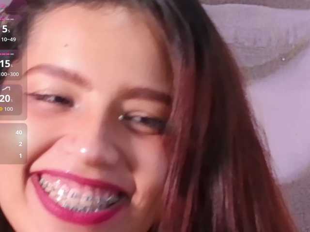 AmyScott live cam on BongaCams