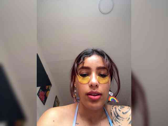 AmyScott webcam