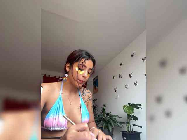 AmyScott webcam