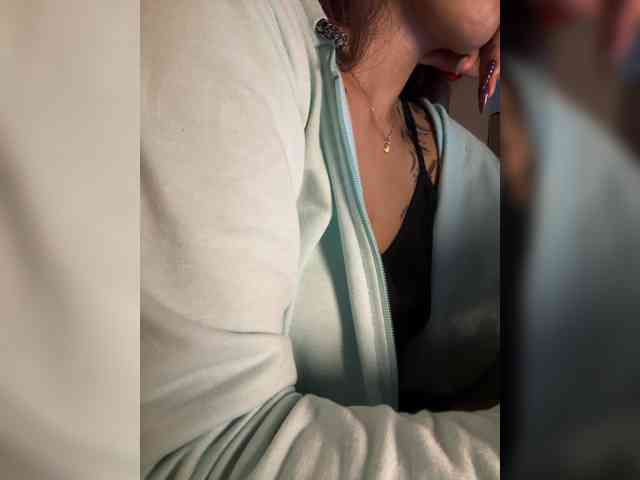 AmyScott webcam