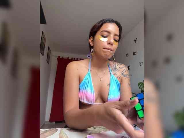 AmyScott webcam
