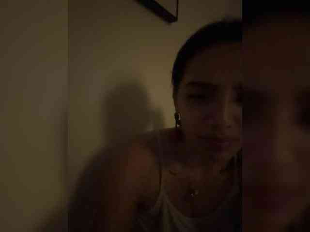 AmyScott webcam