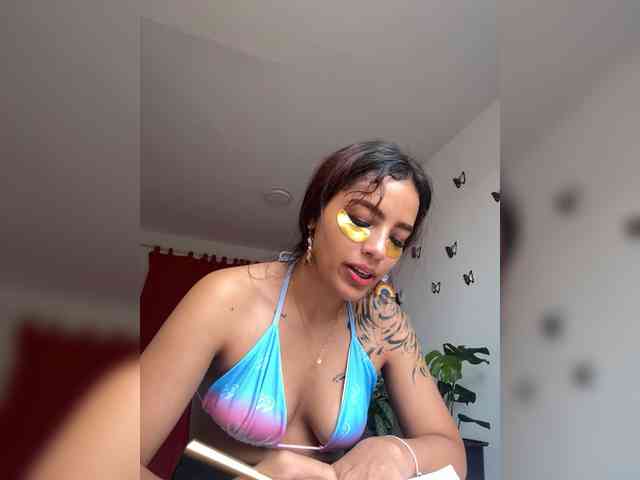 AmyScott webcam