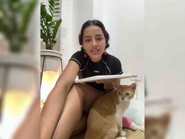 AmyScott webcam