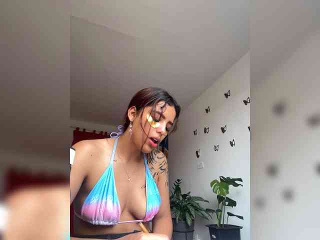 AmyScott webcam