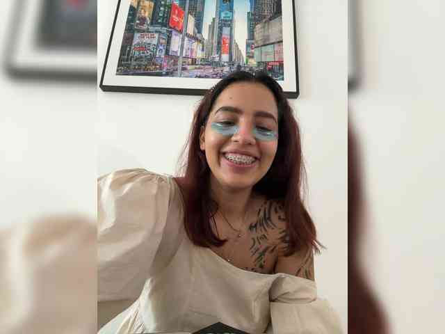 AmyScott webcam