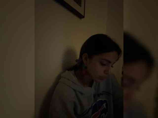 AmyScott webcam