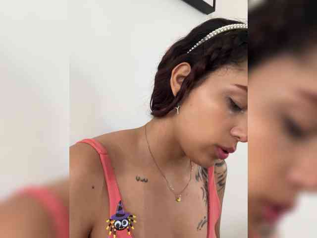 AmyScott webcam