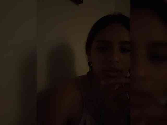 AmyScott webcam