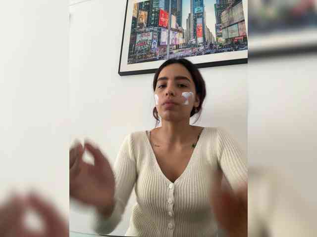 AmyScott webcam