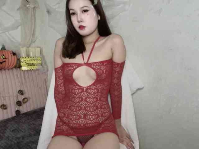Model: cinnamongirl