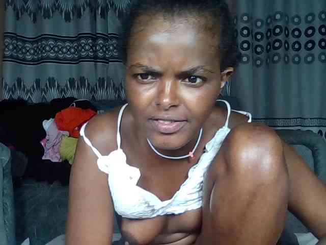 Horny-bitches webcam