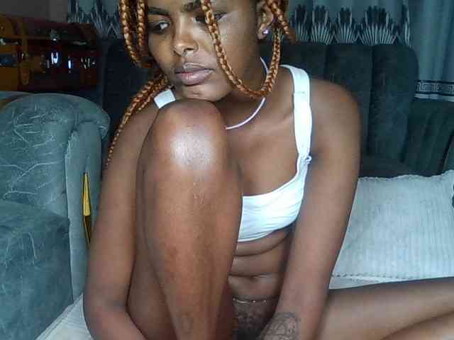 Horny-bitches webcam
