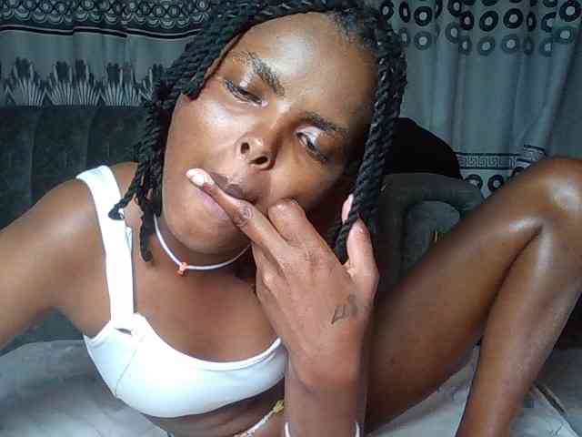 Horny-bitches webcam