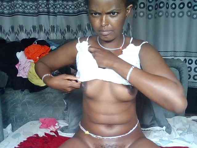 Horny-bitches webcam