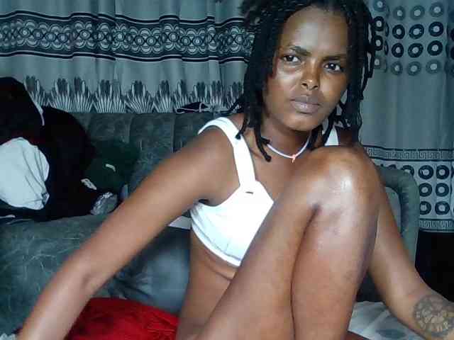 Horny-bitches webcam