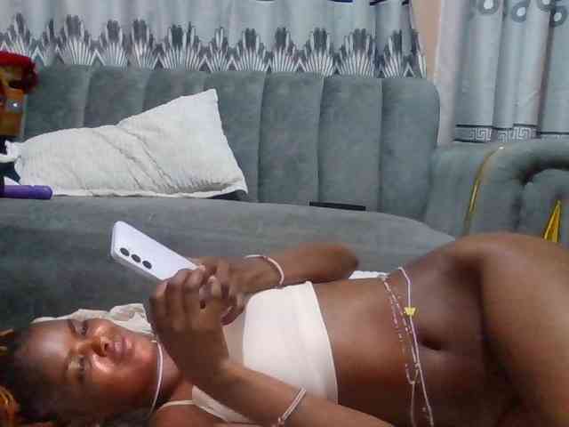 Horny-bitches webcam