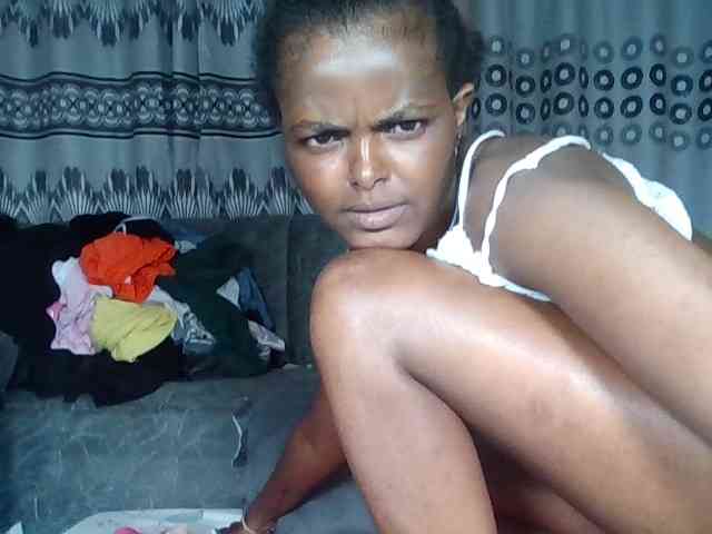 Horny-bitches webcam
