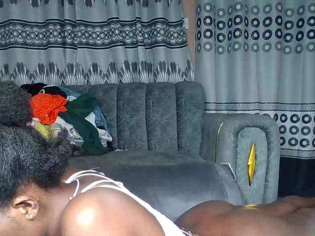 Horny-bitches webcam