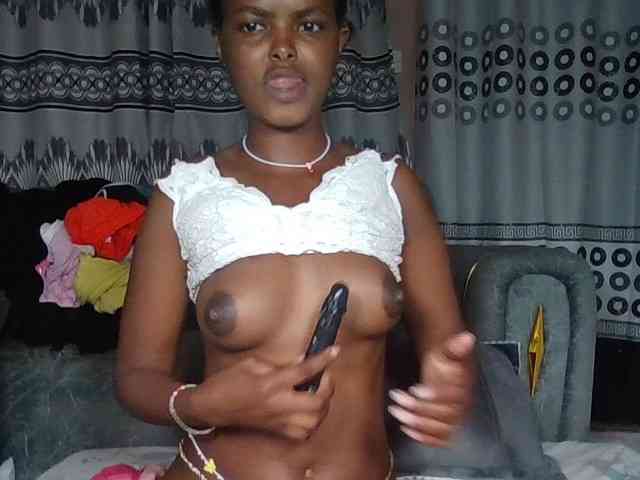 Horny-bitches webcam