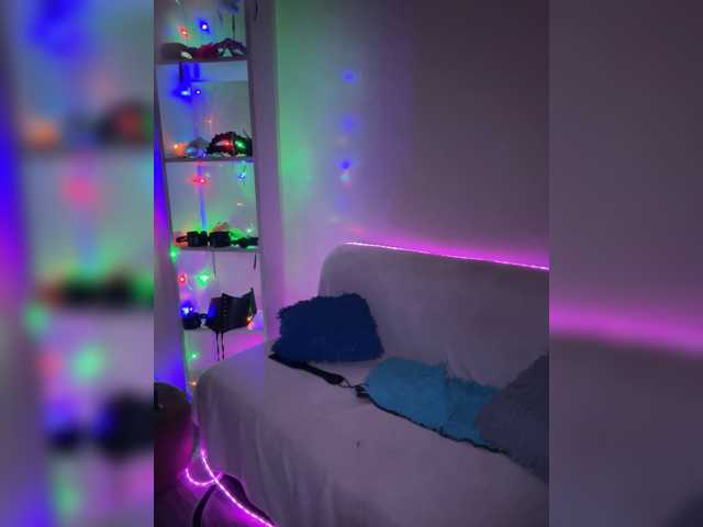 theCherrybomb live cam on BongaCams