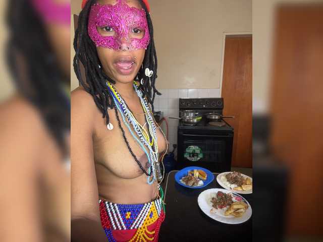 theCherrybomb live cam on BongaCams