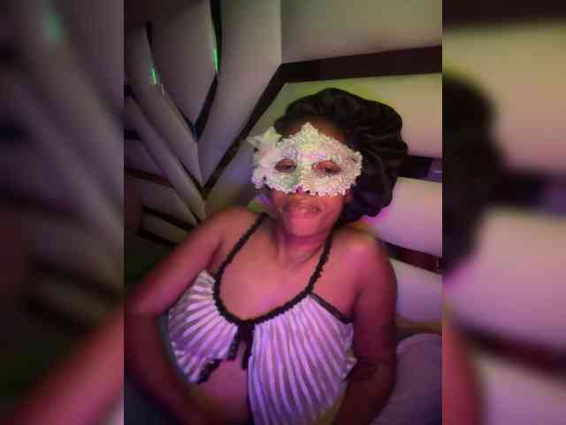 theCherrybomb webcam