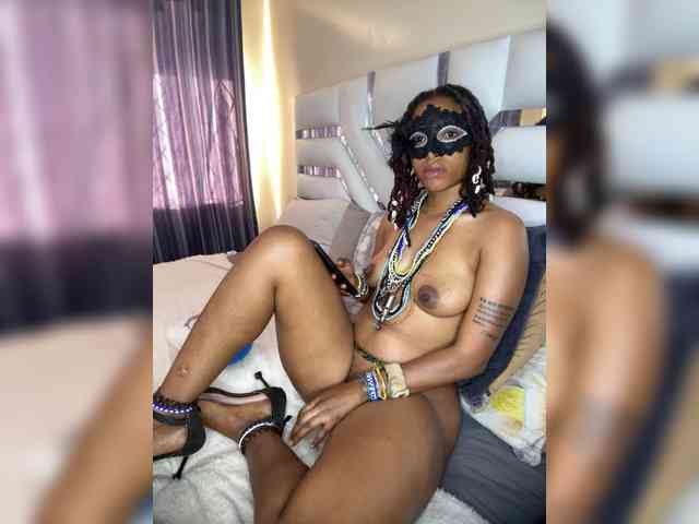 theCherrybomb webcam