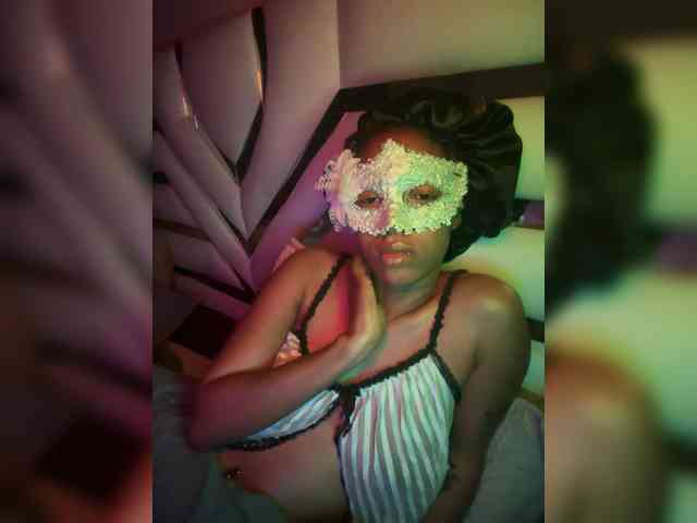 theCherrybomb webcam