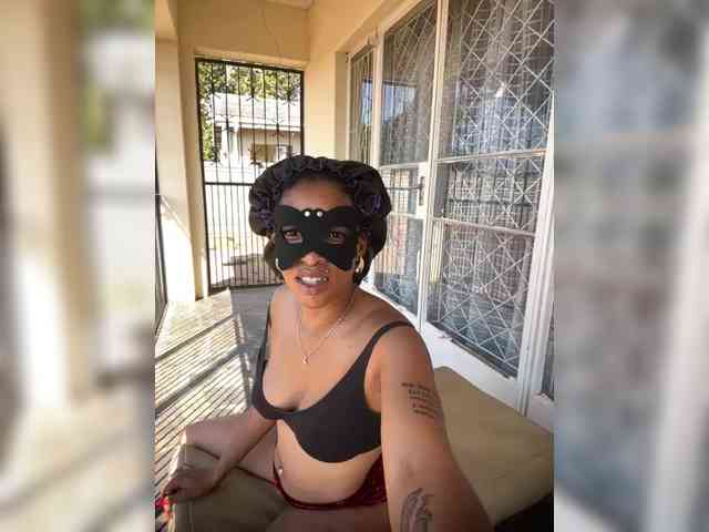 theCherrybomb webcam
